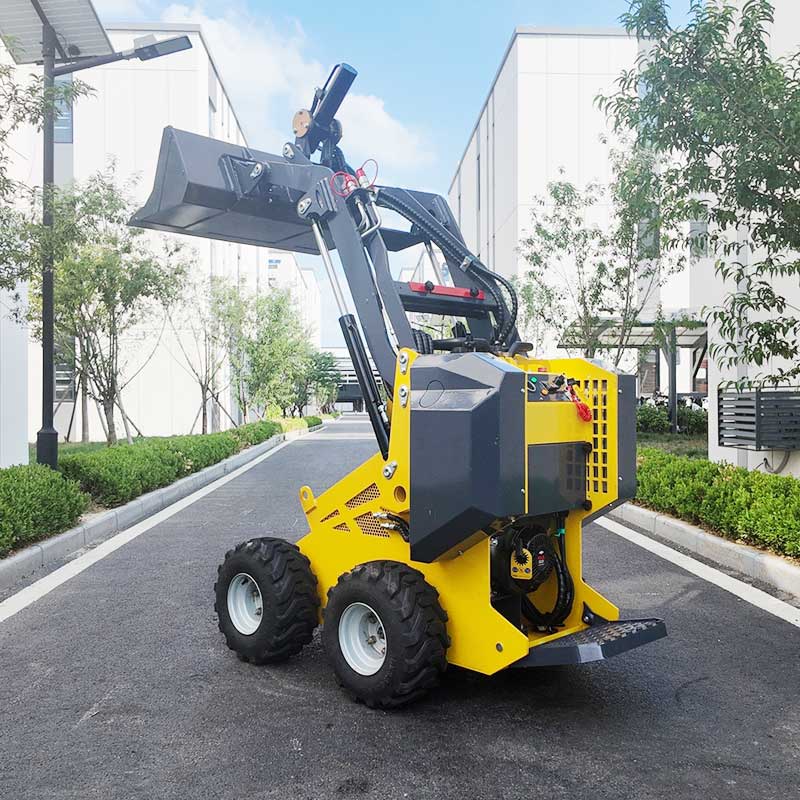 S370-Skid-Steer-Loader03