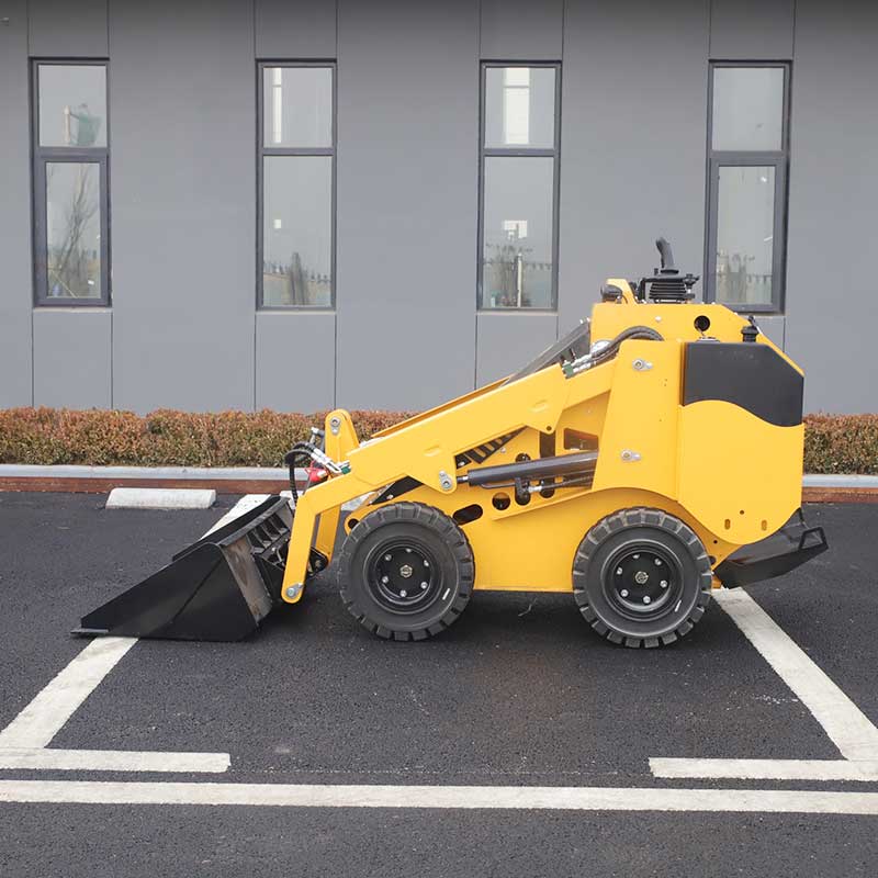 T750-Skid-Steer-Loader02